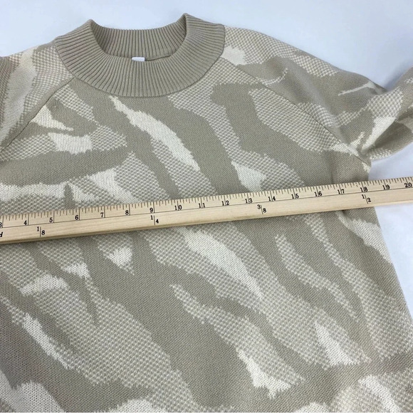 Athleta Womens XXS Jacquard Sweater, Beige and Cream Marino Wool Blend - Picture 4 of 7